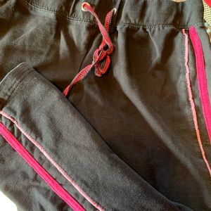 Black with hot pink stripes yoga pants M